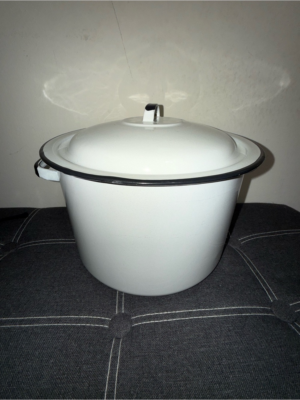 White Enamelware Stockpot w/ Lid Double Handles 2-6 qt Gas/Electric Safe